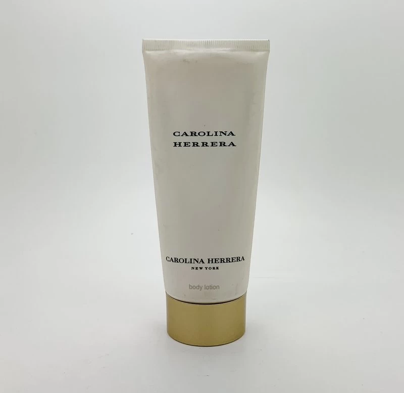 Carolina Herrera Pour Femme Lotion Pour Le Corps 3 Carolina Herrera Pour Femme Lotion Pour Le Corps