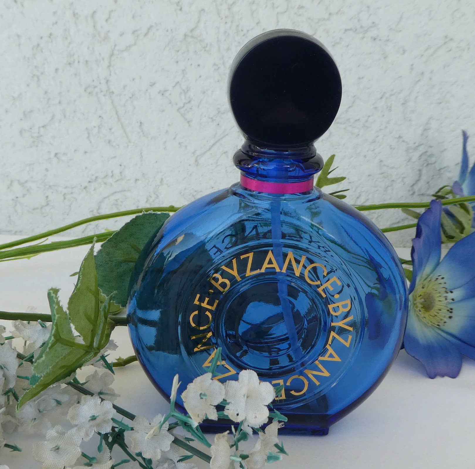 Guerlain Boutique -Guerlain Boutique z6487786870923 99bbb19aa7bfc96b2d6b3b3dd7da5300